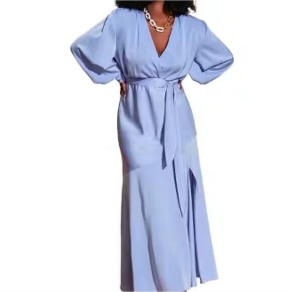 Gorgeous satin dress with tie - Picture 1 of 6